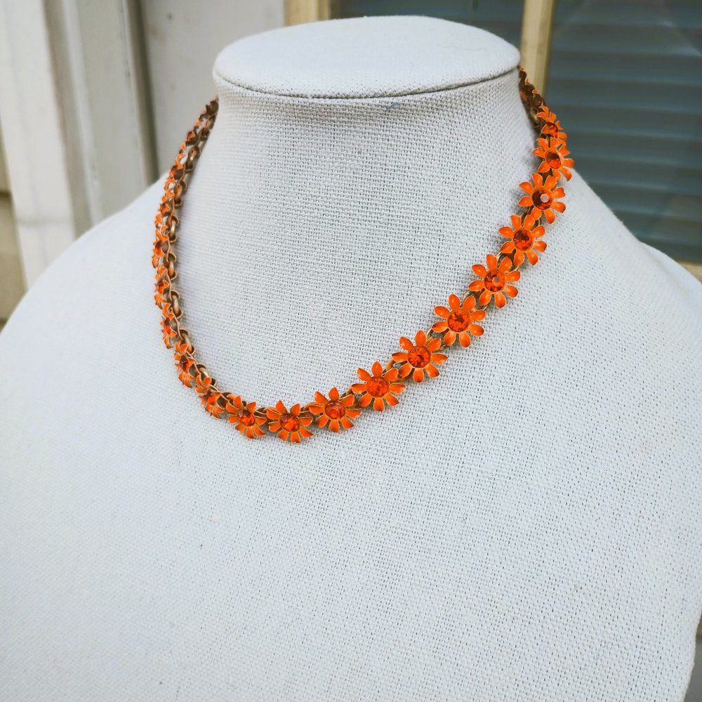 Vintage Enamel Daisy Link Necklace 18" Orange Metal Flower Choker Stone Centers